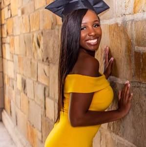 Meet your Posher, Davida